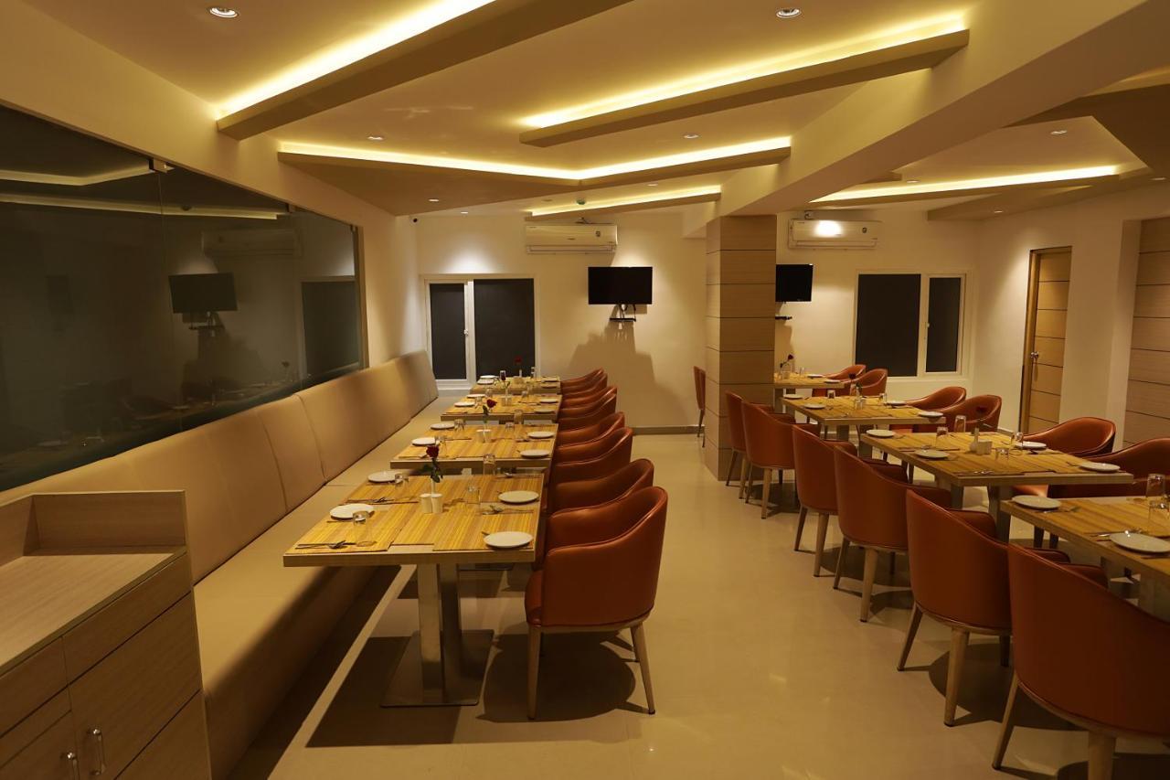فندق Iswarya Residency كوتايم المظهر الخارجي الصورة