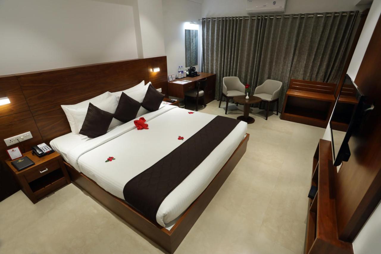 فندق Iswarya Residency كوتايم المظهر الخارجي الصورة
