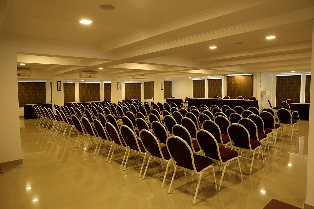 فندق Iswarya Residency كوتايم المظهر الخارجي الصورة